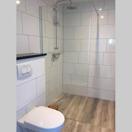 Op Bedrijf Met Melkkoeien * De Cocksdorp (Texel)