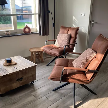 Vakantiehuis Op Bedrijf Met Melkkoeien De Cocksdorp (Texel)